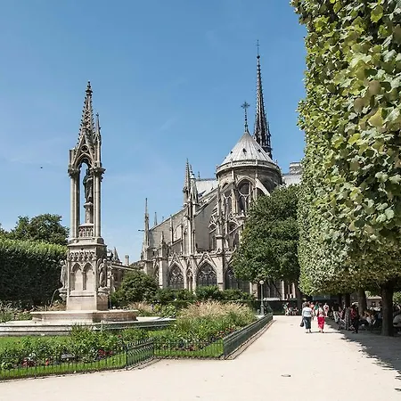 Daire Anjou St Louis Paris